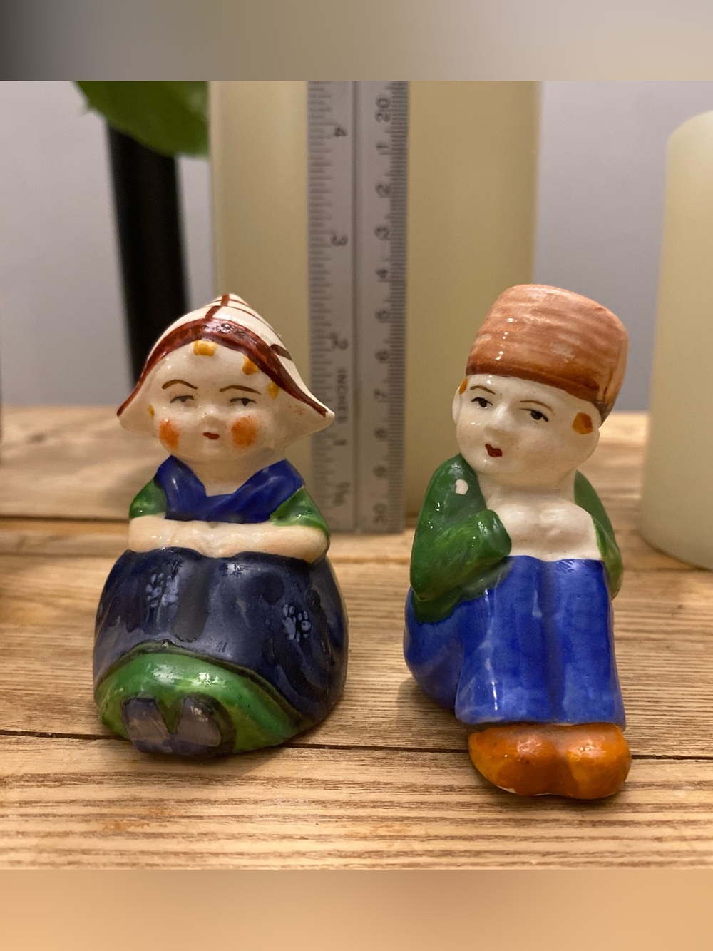 Vintage Dutch Boy & Girl Salt & Pepper Shakers - Hand Painted Ceramic Holland